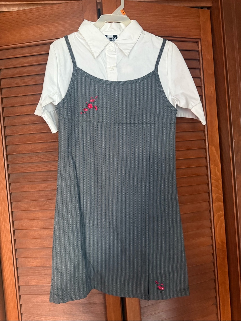 NWT Girls Gray Pinstripe Jumper Dress with White Shirt and Pink Floral Accents